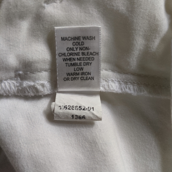 White pants - Picture 7 of 7